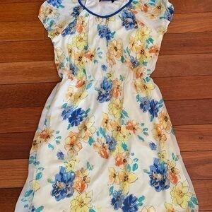Women’s dress in size L